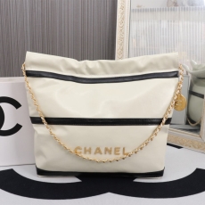 Chanel Hobo 22 Bags